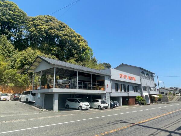 工房と同じ通りにある「COFFEE MUSUME」さんに、コーヒーを飲みによく行きます。クレープなどスイーツも食べますよ。